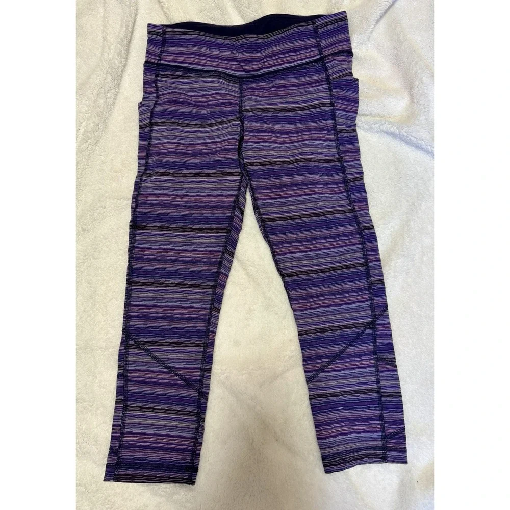 Lululemon Run Inspire Crop II Leggings Sz‎ 8 Static Purple Multi Stripe Zip